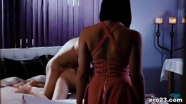 Romance threesome – Violet Starr and Elena Koshka