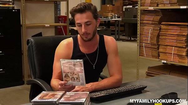 Step bro receive a steaming hot blowjob