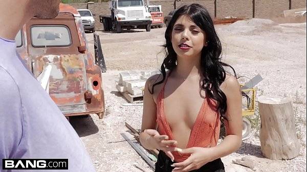 Gina Valentina Gets Used at the Junkyard