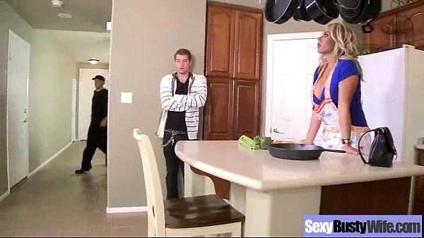 Mature Wife With Round Big Tits Love Sex On Tape (olivia austin) movie-22